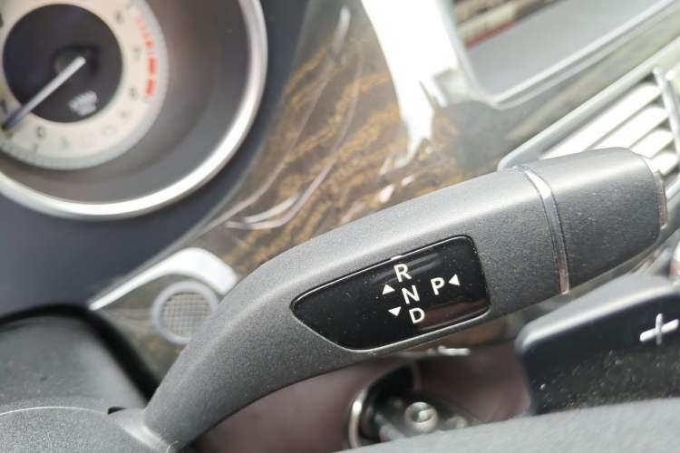 Used Mercedes-Benz CLS 2012 CLS 300 CGI Gear Lever