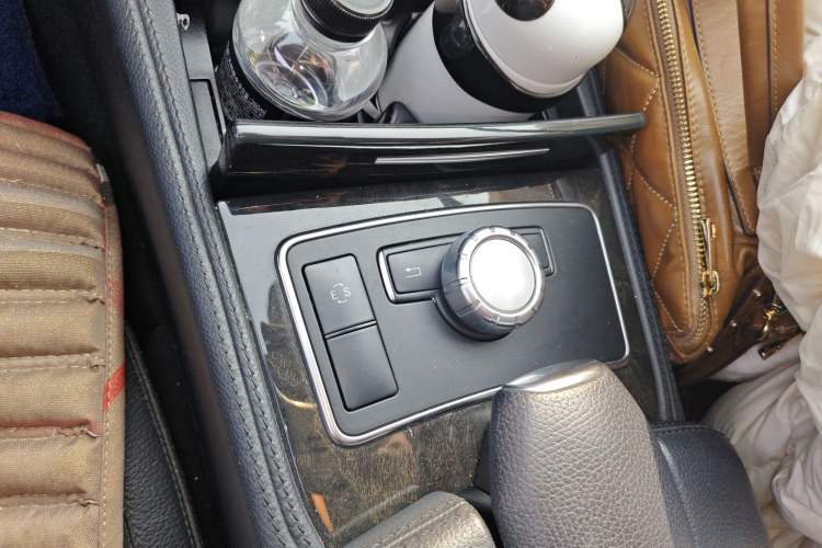 Used Mercedes-Benz CLS 2012 CLS 300 CGI Gear Lever
