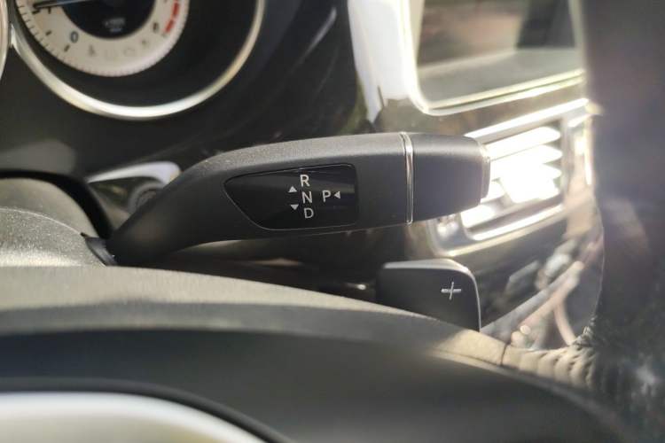 Used Mercedes-Benz CLS 2012 CLS 300 CGI Gear Lever