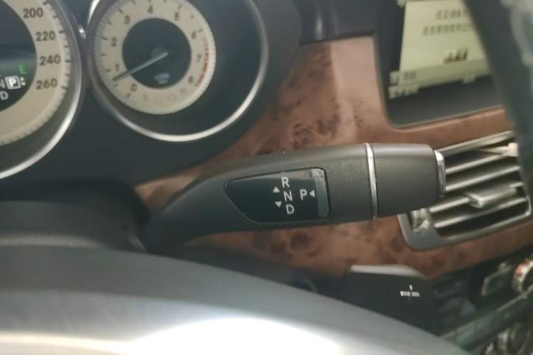 Used Mercedes-Benz CLS 2012 CLS 350 CGI Gear Lever
