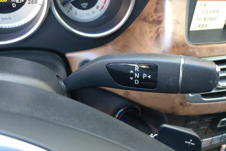 Used Mercedes-Benz CLS 2012 CLS 300 CGI Gear Lever