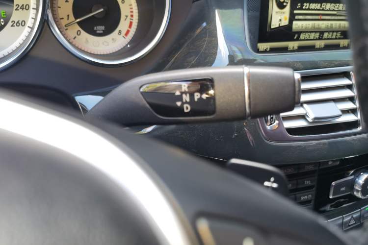 Used Mercedes-Benz CLS 2012 CLS 300 CGI Gear Lever