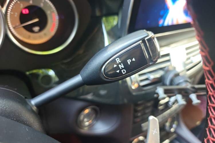 Used Mercedes-Benz CLS 2012 CLS 300 CGI Gear Lever