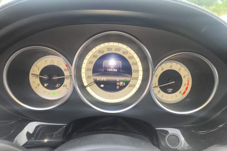 Used Mercedes-Benz CLS 2012 CLS 300 CGI Instrument Cluster