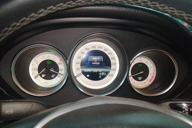 Used Mercedes-Benz CLS 2012 CLS 300 CGI Instrument Cluster