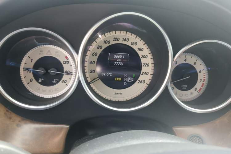 Used Mercedes-Benz CLS 2012 CLS 300 CGI Instrument Cluster