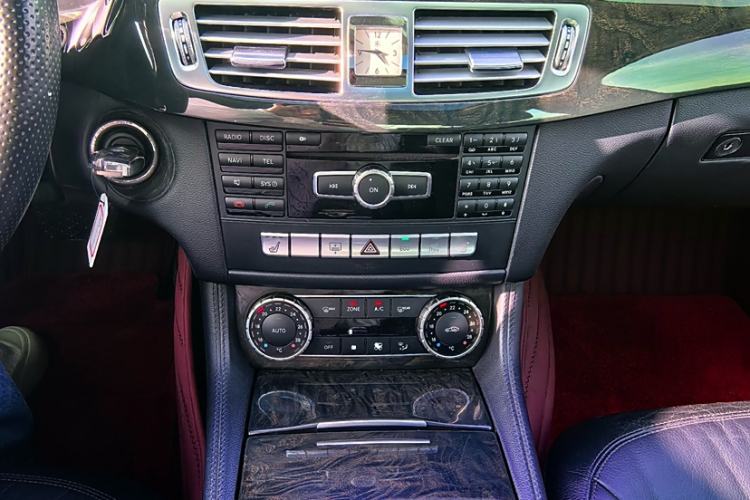 Used Mercedes-Benz CLS 2012 CLS 300 CGI Interior 5