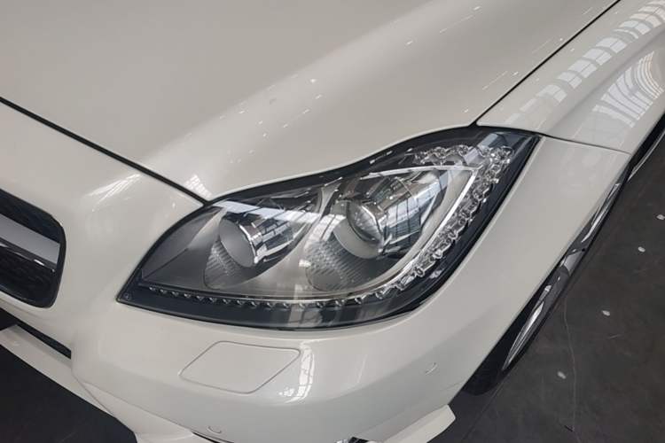 Used Mercedes-Benz CLS 2012 CLS 300 CGI Left Front Headlight