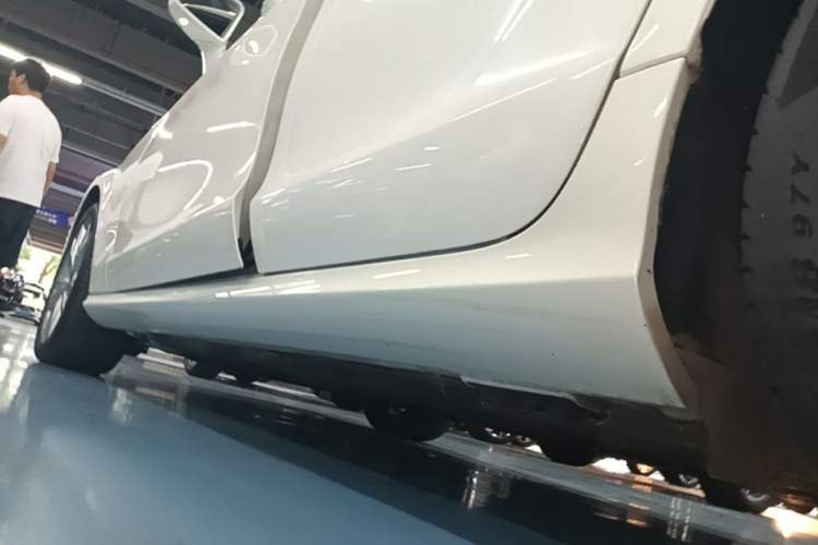 Used Mercedes-Benz CLS 2012 CLS 300 CGI Left Side Sill