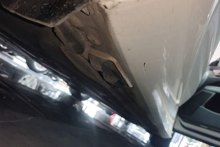Used Mercedes-Benz CLS 2012 CLS 300 CGI Left Side Sill
