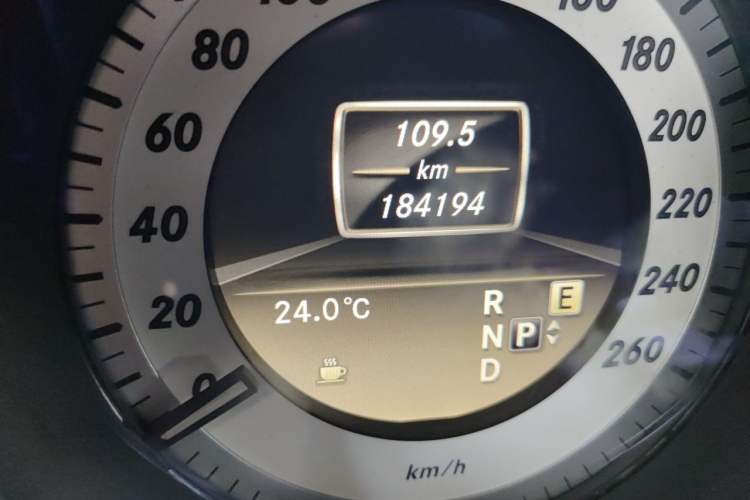 Used Mercedes-Benz CLS 2012 CLS 350 CGI Odometer Close Up