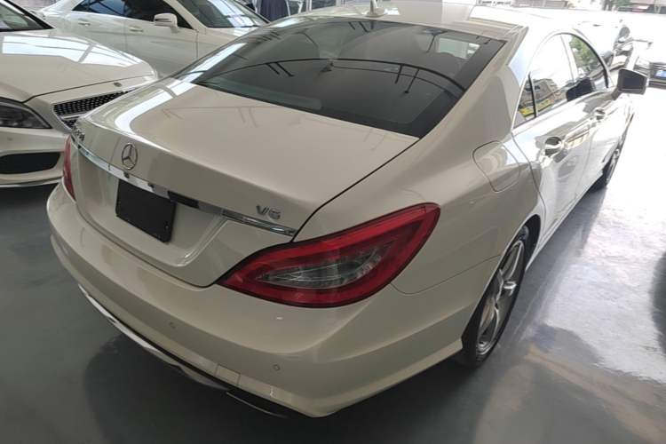 Used Mercedes-Benz CLS 2012 CLS 350 CGI Rear Right 45 Deg