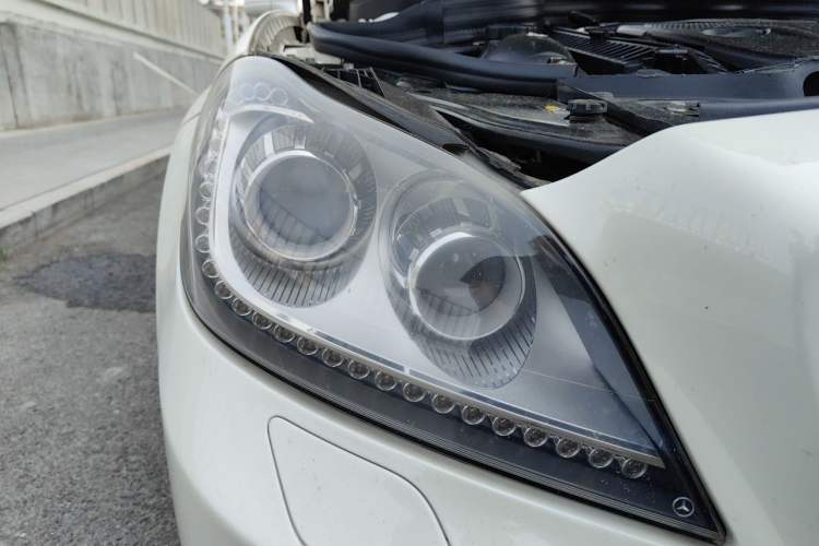 Used Mercedes-Benz CLS 2012 CLS 300 CGI Right Front Headlight