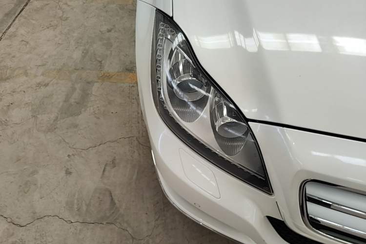 Used Mercedes-Benz CLS 2012 CLS 300 CGI Right Front Headlight