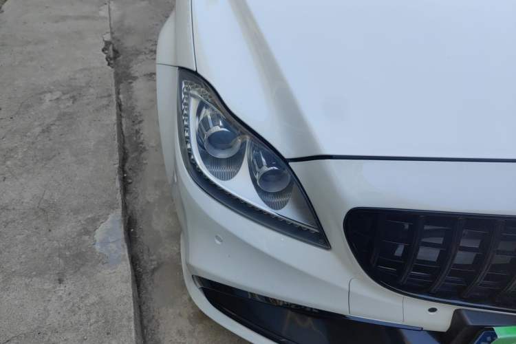 Used Mercedes-Benz CLS 2012 CLS 300 CGI Right Front Headlight