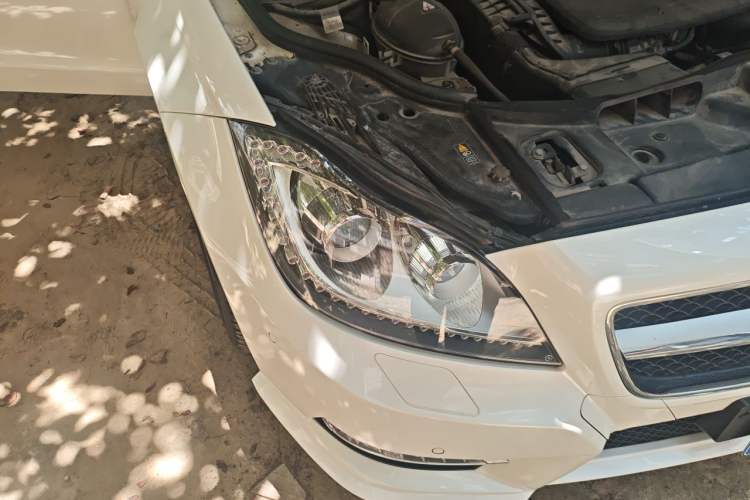 Used Mercedes-Benz CLS 2012 CLS 300 CGI Right Front Headlight