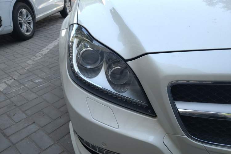 Used Mercedes-Benz CLS 2012 CLS 300 CGI Right Front Headlight