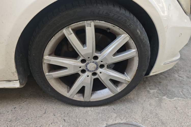 Used Mercedes-Benz CLS 2012 CLS 300 CGI Right Front Wheel Hub