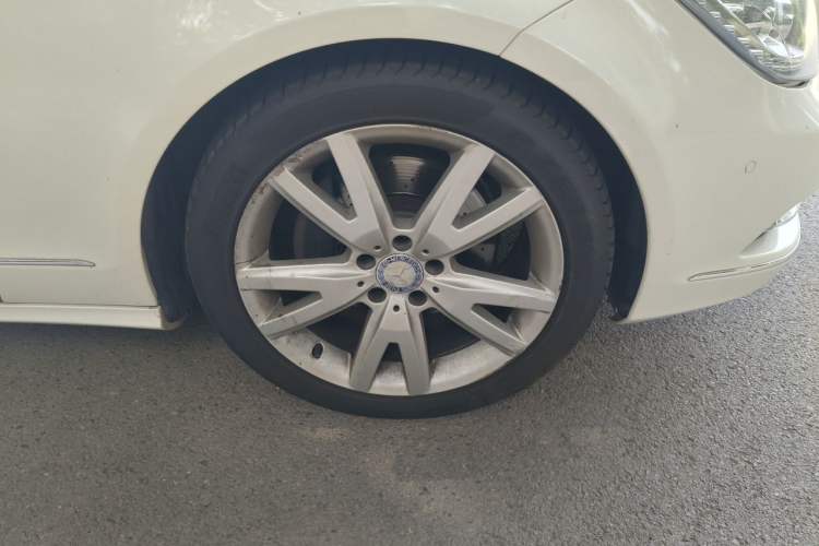 Used Mercedes-Benz CLS 2012 CLS 300 CGI Right Front Wheel Hub