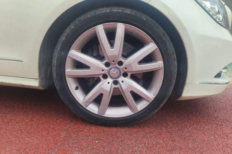 Used Mercedes-Benz CLS 2012 CLS 300 CGI Right Front Wheel Hub
