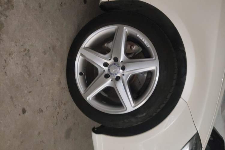 Used Mercedes-Benz CLS 2012 CLS 350 CGI Right Front Wheel Hub