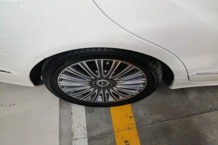 Used Mercedes-Benz CLS 2012 CLS 300 CGI Right Rear Wheel Hub