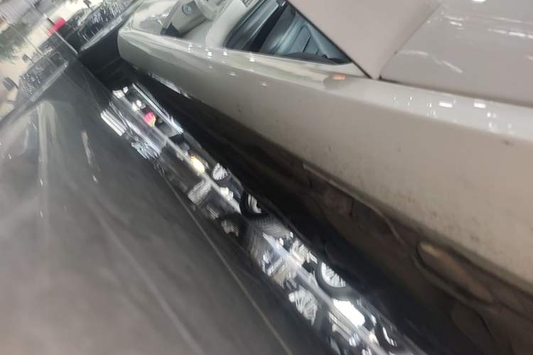 Used Mercedes-Benz CLS 2012 CLS 300 CGI Right Side Sill