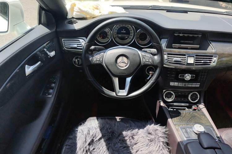 Used Mercedes-Benz CLS 2012 CLS 300 CGI Steering Wheel