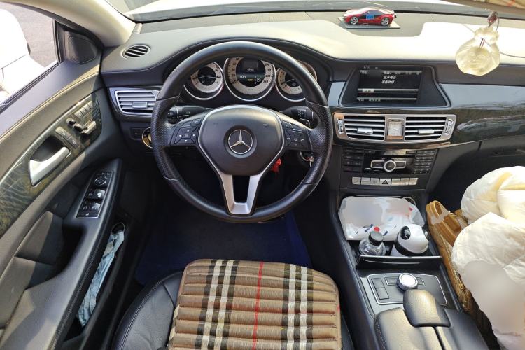 Used Mercedes-Benz CLS 2012 CLS 300 CGI Steering Wheel