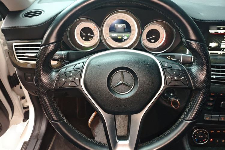 Used Mercedes-Benz CLS 2012 CLS 300 CGI Steering Wheel