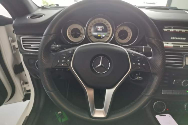 Used Mercedes-Benz CLS 2012 CLS 300 CGI Steering Wheel