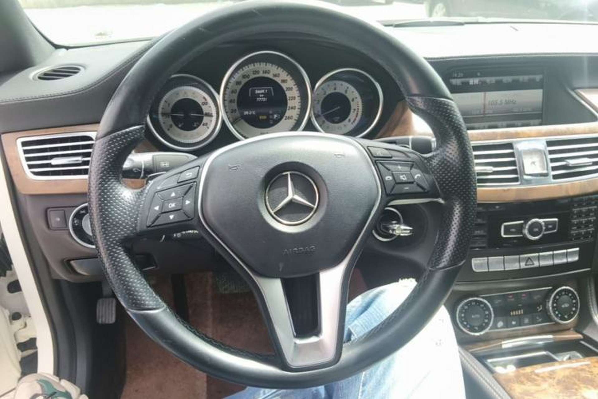 Used Mercedes-Benz CLS 2012 CLS 300 CGI Steering Wheel