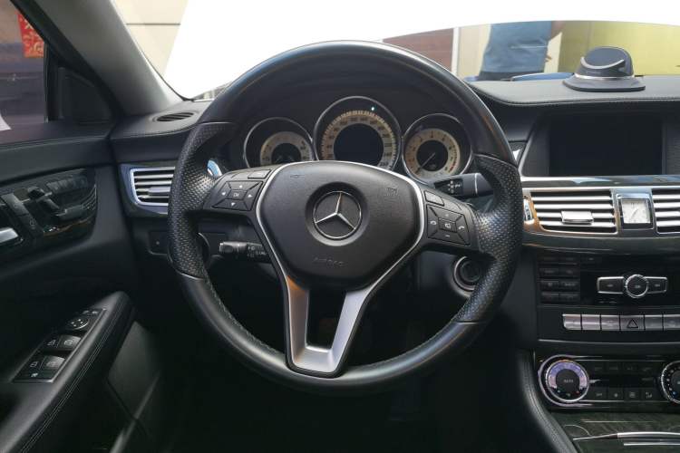 Used Mercedes-Benz CLS 2012 CLS 300 CGI Steering Wheel