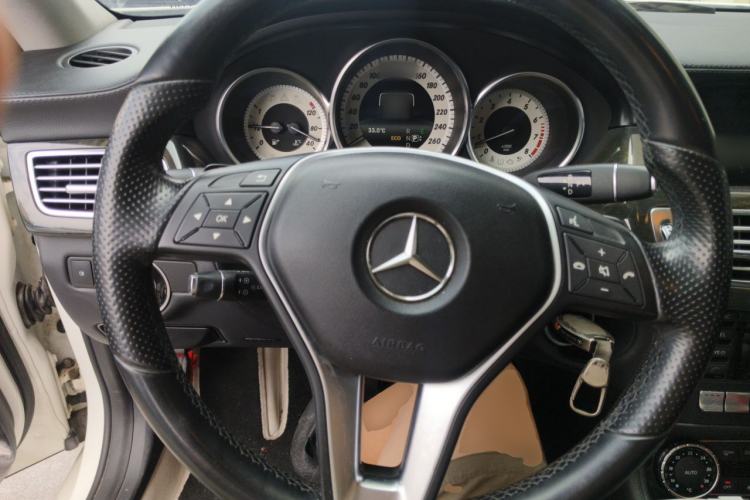 Used Mercedes-Benz CLS 2012 CLS 300 CGI Steering Wheel