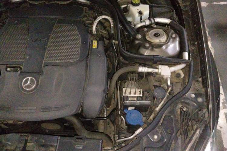 Used Mercedes-Benz CLS 2012 CLS 300 CGI Engine Bay Left