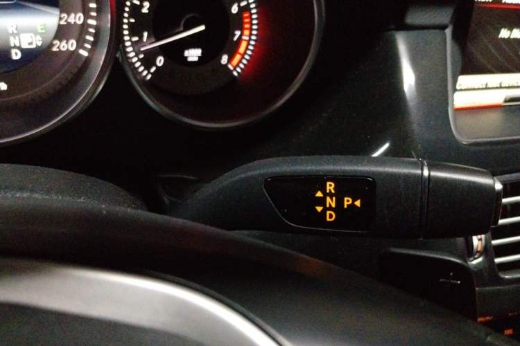 Used Mercedes-Benz CLS 2012 CLS 300 CGI Gear Lever