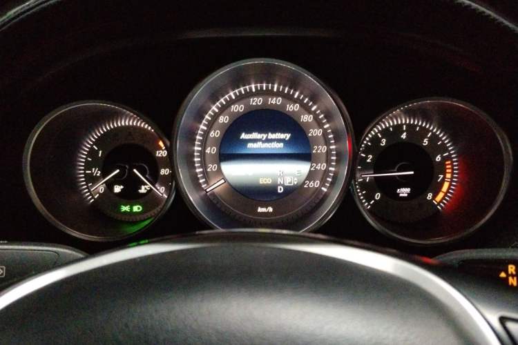 Used Mercedes-Benz CLS 2012 CLS 300 CGI Instrument Cluster
