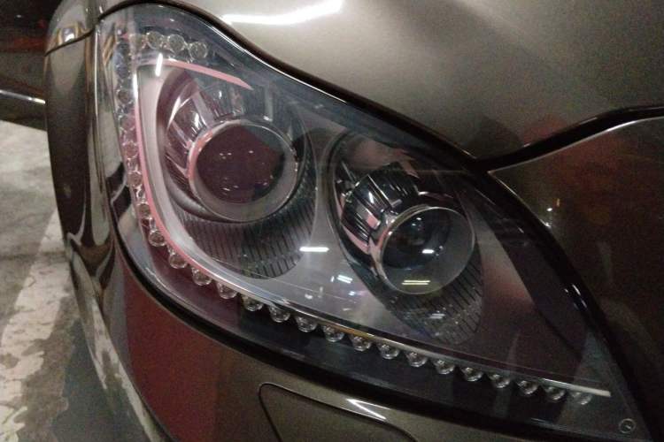 Used Mercedes-Benz CLS 2012 CLS 300 CGI Right Front Headlight