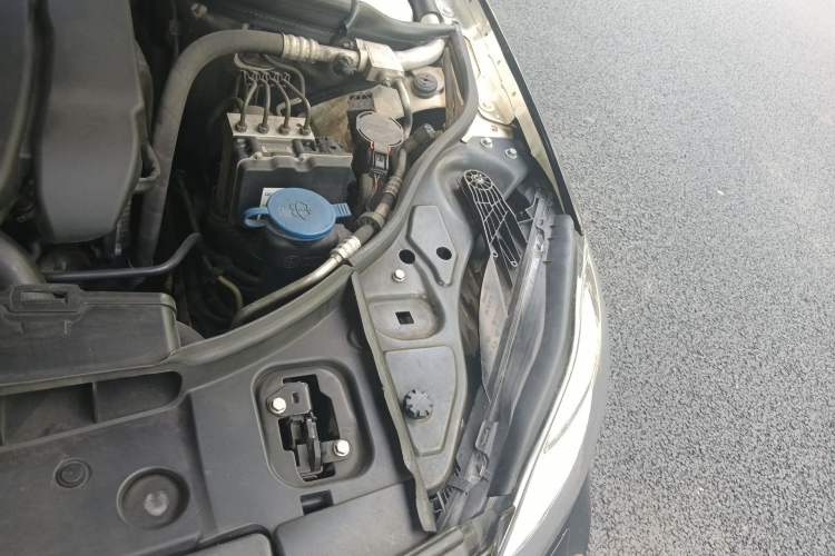 Used Mercedes-Benz CLS 2013 CLS 350 Shooting Brake Fashion Edition Engine Bay Left
