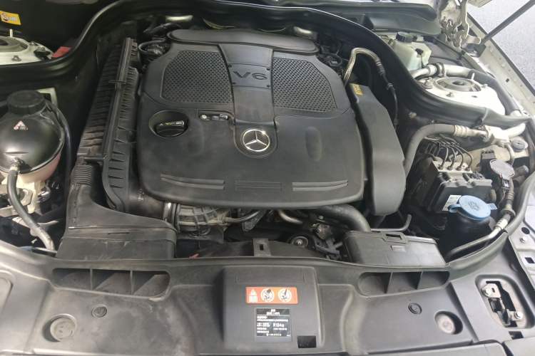 Used Mercedes-Benz CLS 2013 CLS 350 Shooting Brake Fashion Edition Engine Bay