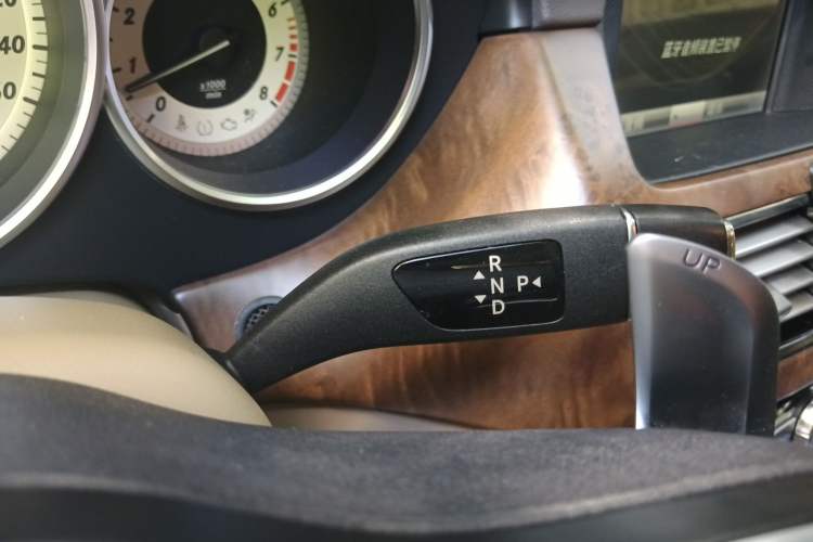 Used Mercedes-Benz CLS 2013 CLS 350 Shooting Brake Fashion Edition Gear Lever