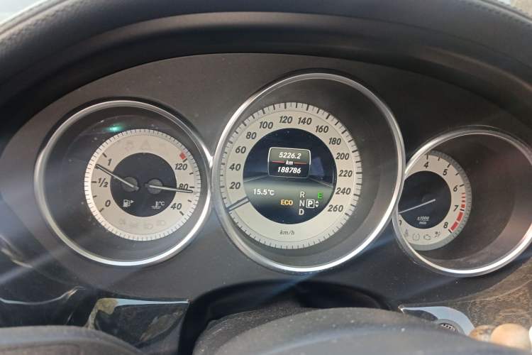 Used Mercedes-Benz CLS 2013 CLS 350 Shooting Brake Fashion Edition Odometer Close Up