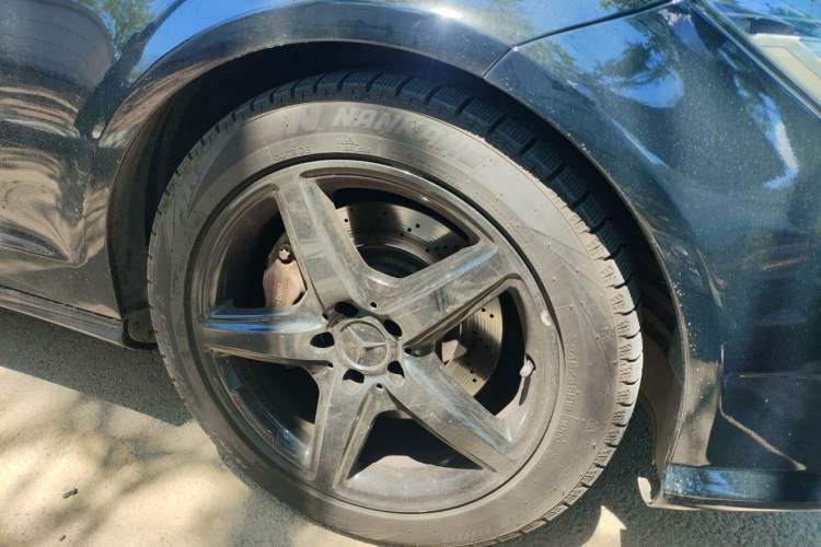 Used Mercedes-Benz CLS 2013 CLS 350 Shooting Brake Fashion Edition Right Front Wheel Hub