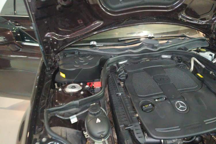 Used Mercedes-Benz CLS 2013 CLS 350 Shooting Brake Fashion Edition Engine Bay Right