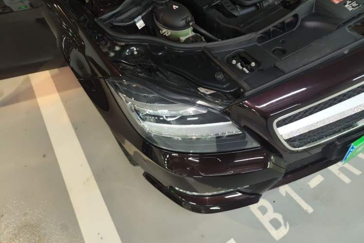 Used Mercedes-Benz CLS 2013 CLS 350 Shooting Brake Fashion Edition Right Front Headlight