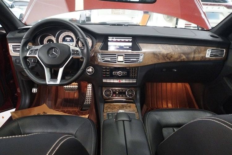Used Mercedes-Benz CLS 2013 CLS 350 Shooting Brake Fashion Edition Center Console