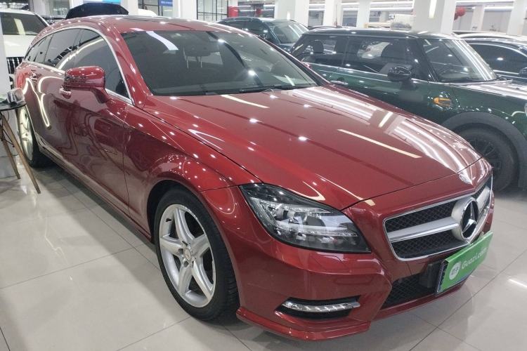 Used Mercedes-Benz CLS 2013 CLS 350 Shooting Brake Fashion Edition Front Right 45 Deg