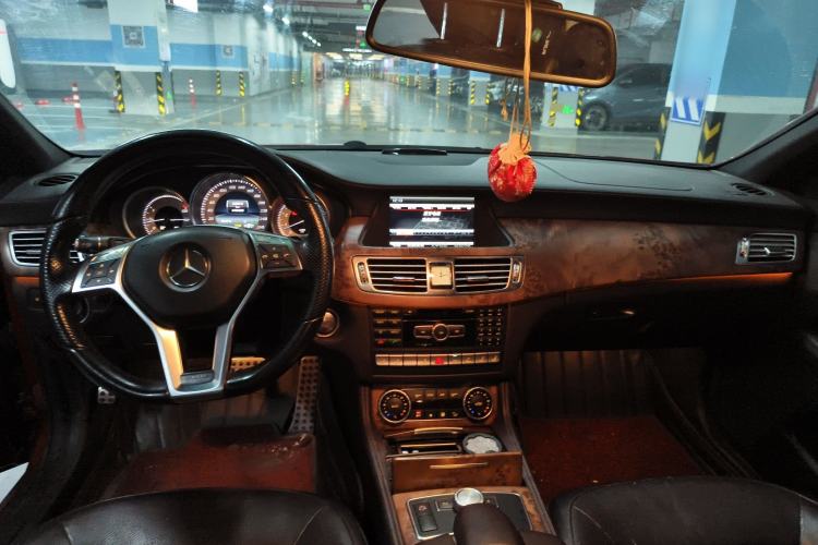 Used Mercedes-Benz CLS 2013 CLS 350 Shooting Brake Fashion Edition Interior 2
