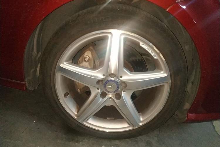 Used Mercedes-Benz CLS 2013 CLS 350 Shooting Brake Fashion Edition Right Front Wheel Hub