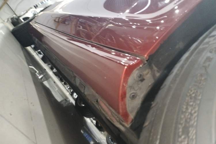 Used Mercedes-Benz CLS 2013 CLS 350 Shooting Brake Fashion Edition Right Side Sill